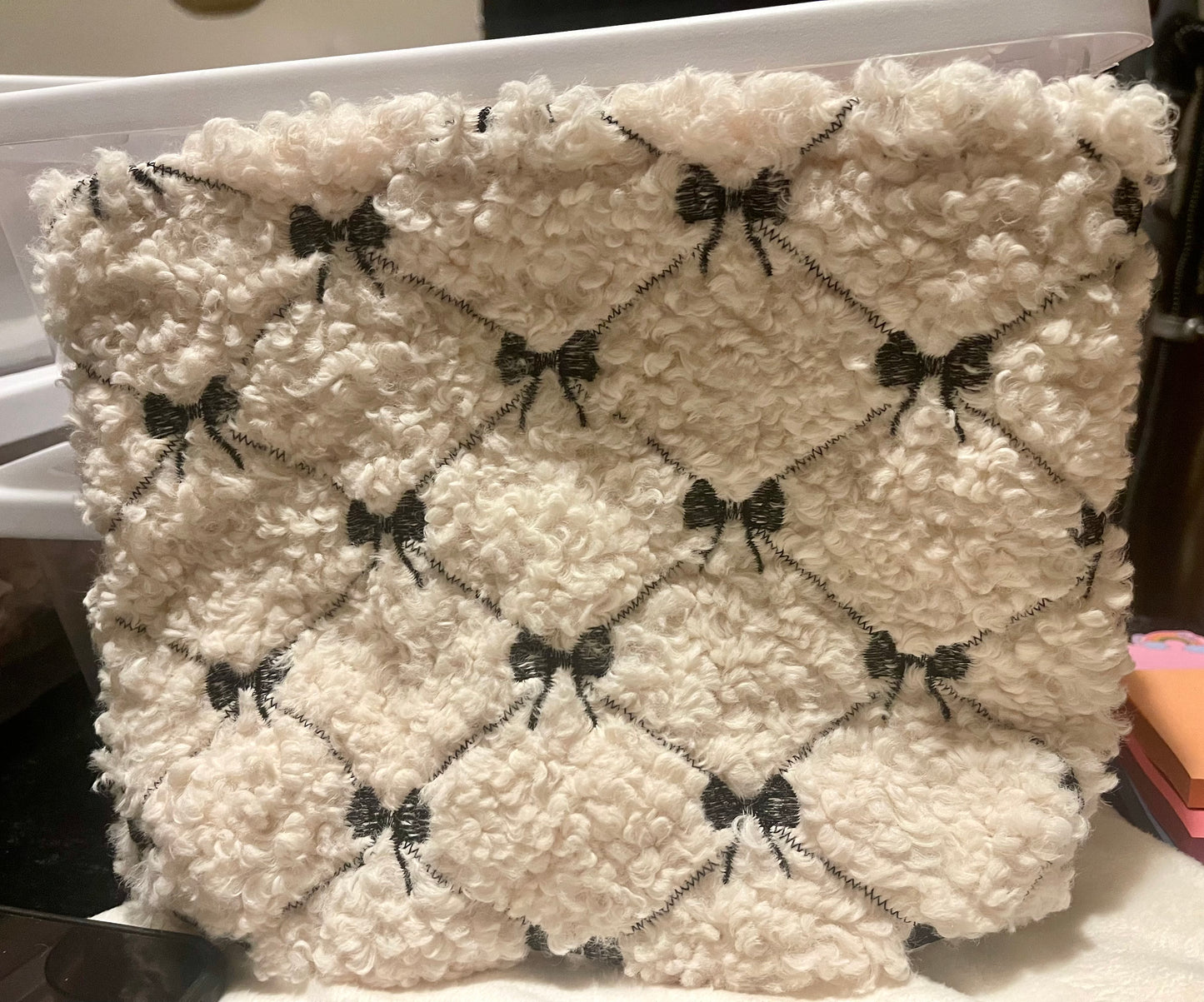 Bow makeup bag