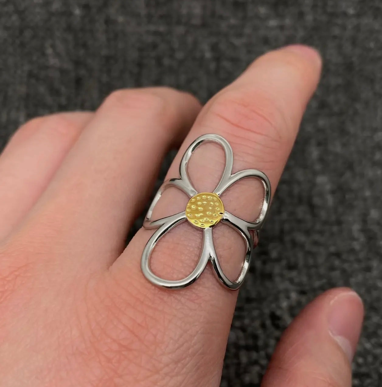 Flower ring